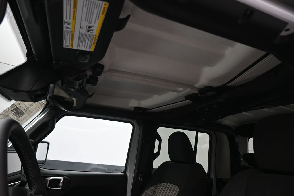 New 2026 Bright White Clearcoat Jeep 85th Anniversary Edition image 23