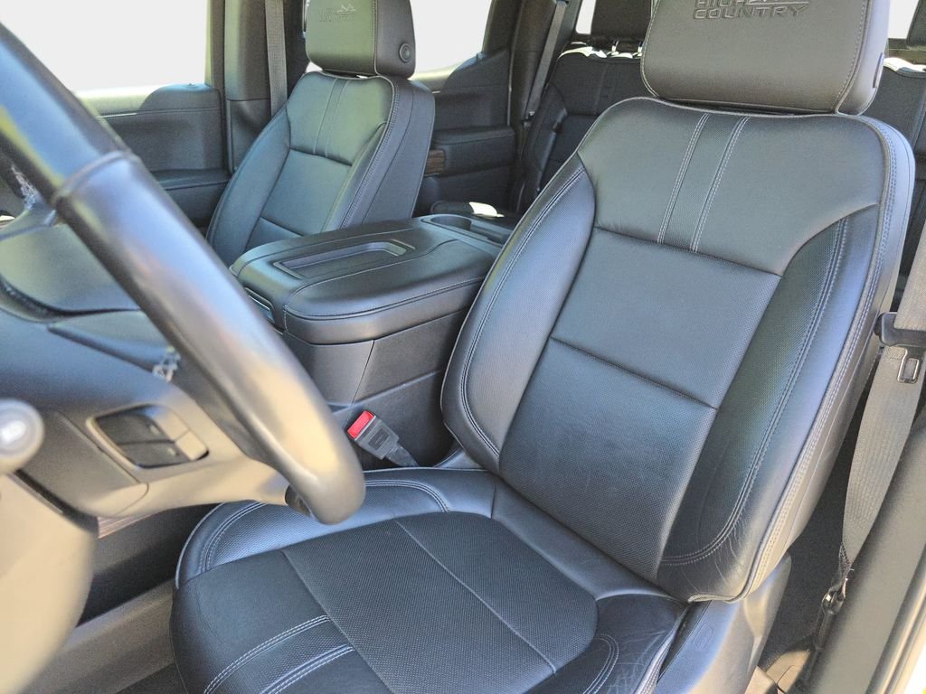 Used 2019 Beige Chevrolet High Country image 17
