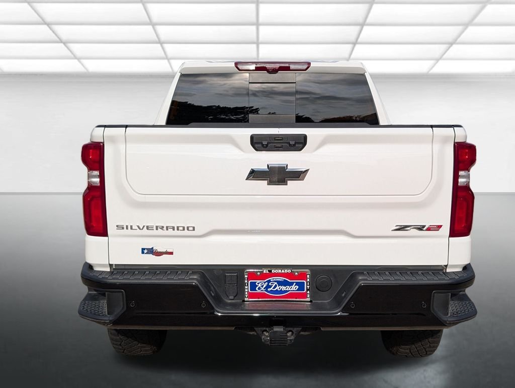Used 2025 White Chevrolet ZR2 image 32