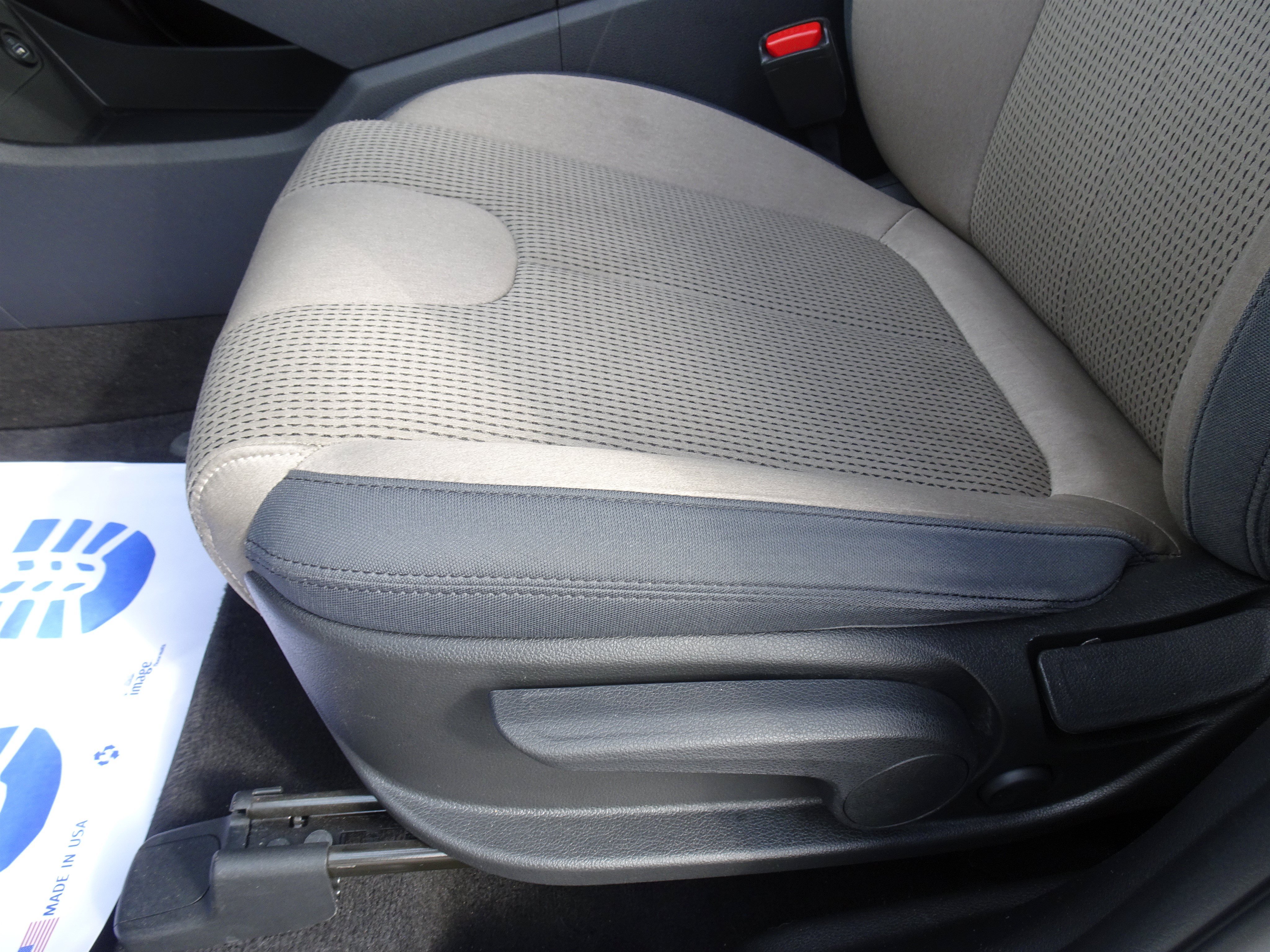 Used 2023 Serenity White Pearl Hyundai SE image 9