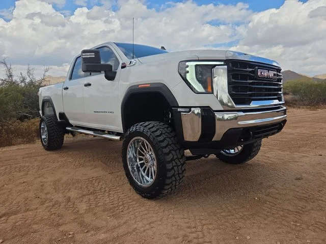 2024 GMC Sierra 2500HD Pro