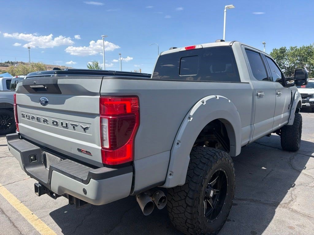 Used 2020 Magnetic Metallic Ford LARIAT image 3