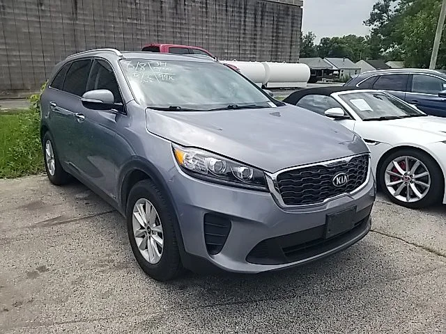 Used 2019 Silver Kia LX image 3