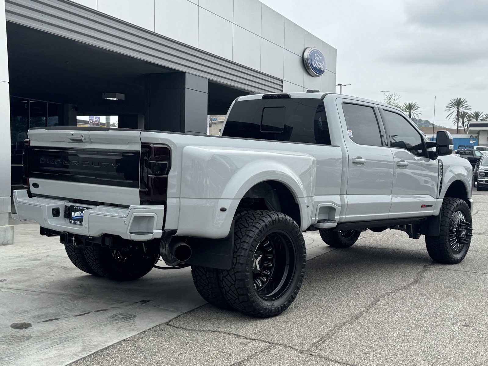 New 2026 Avalanche Ford F-350® Platinum® image 6