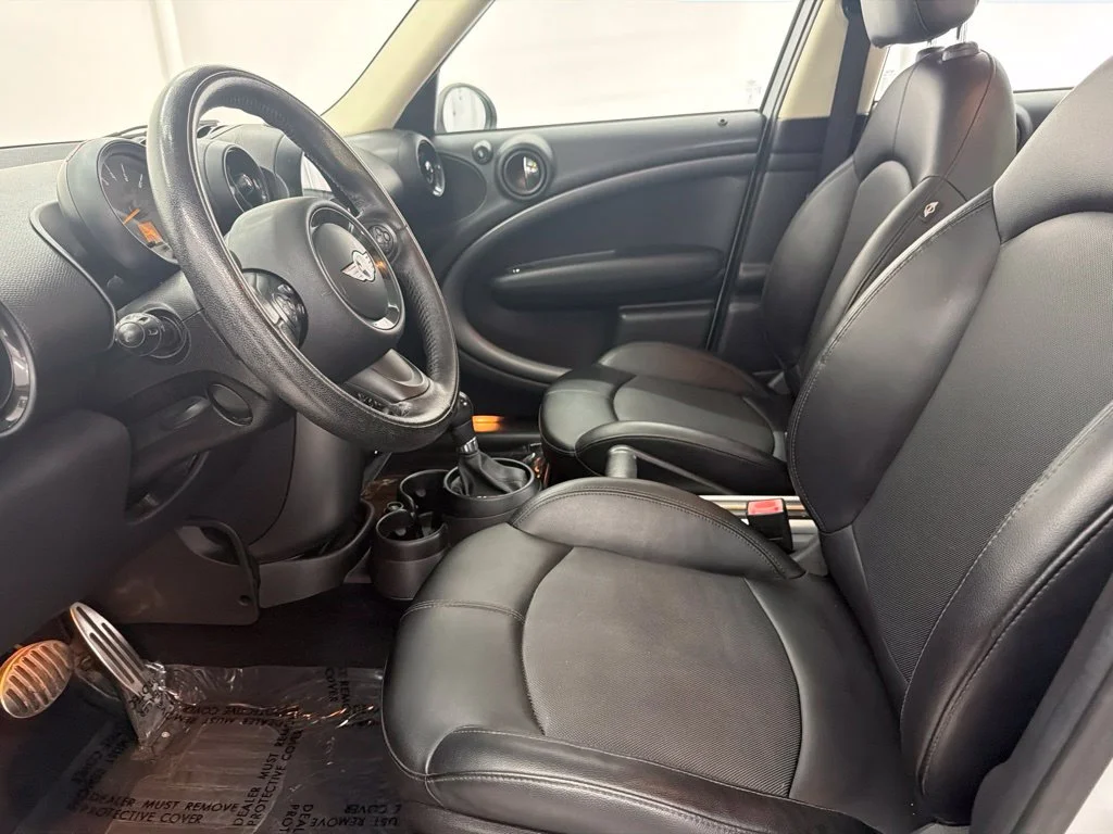 Used 2015 White MINI Base image 7