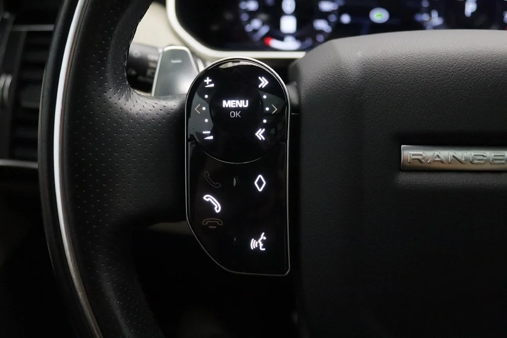Used 2019 White Land Rover Supercharged image 22