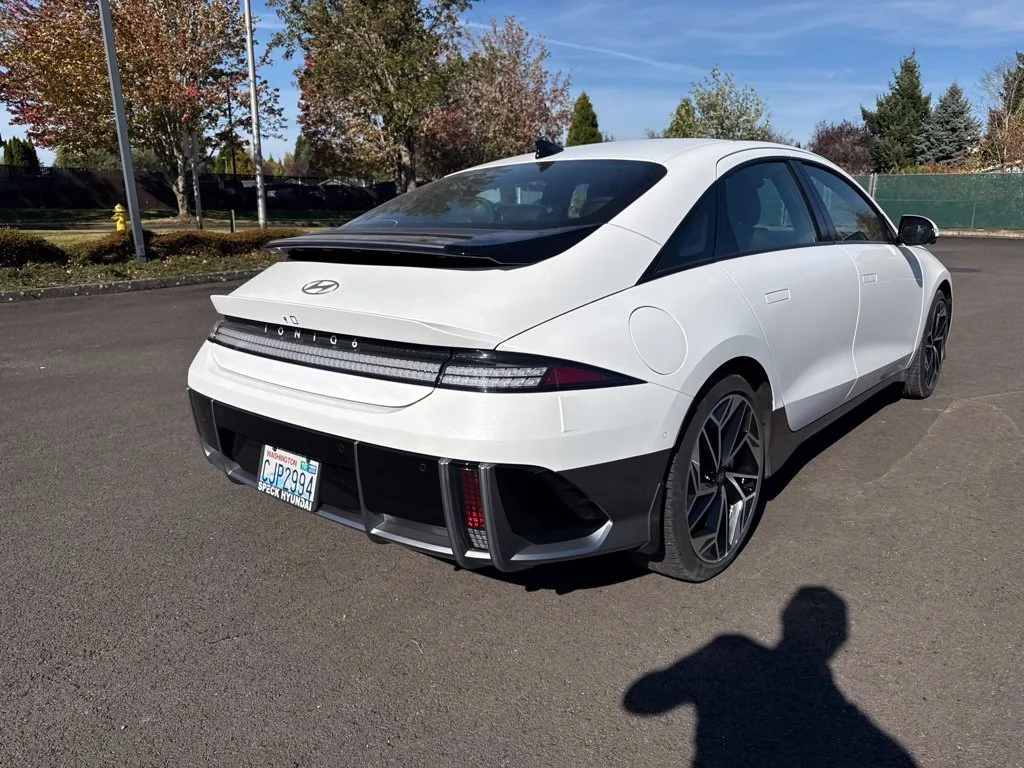 Used 2023 Serenity White Hyundai Limited image 7