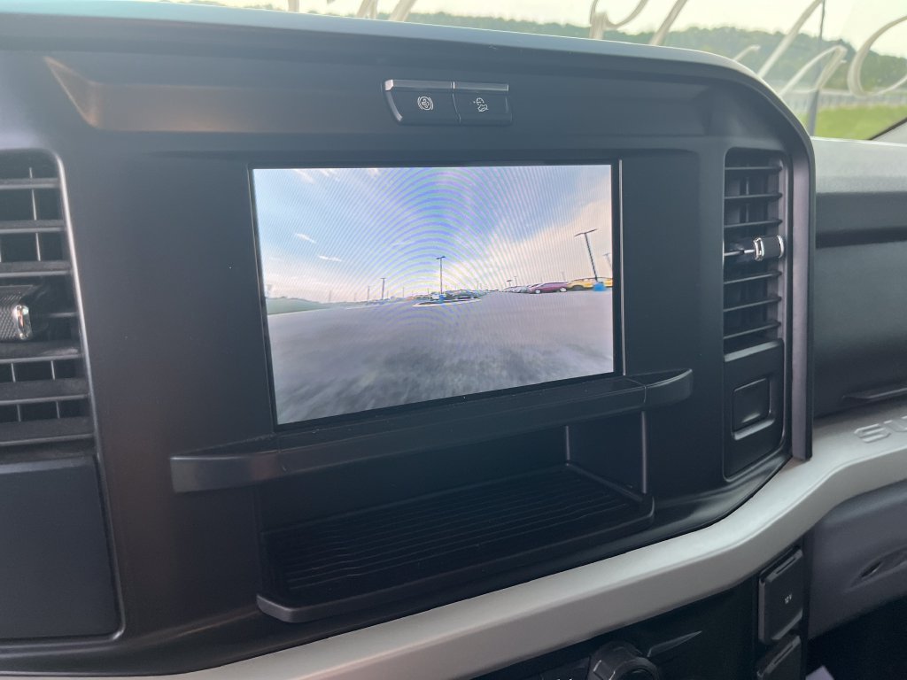 Used 2025 White Ford XL image 19