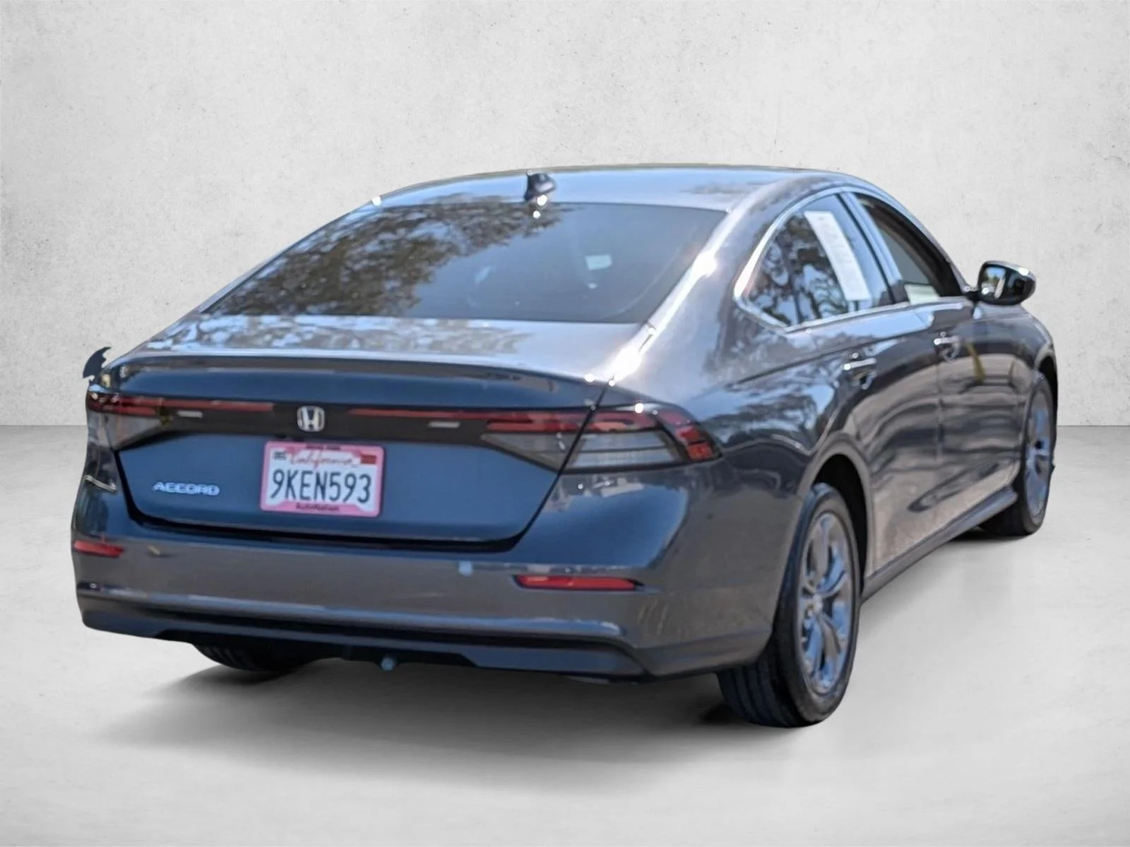 Used 2024 Meteorite Gray Metallic Honda EX image 5