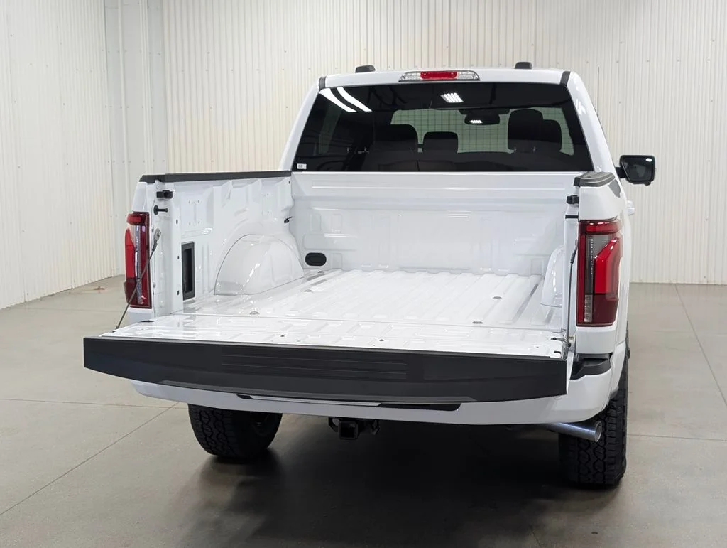 New 2026 Oxford White Ford Lariat® image 26