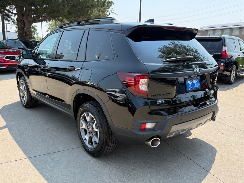 Used 2023 Obsidian Blue Pearl Honda TrailSport image 6