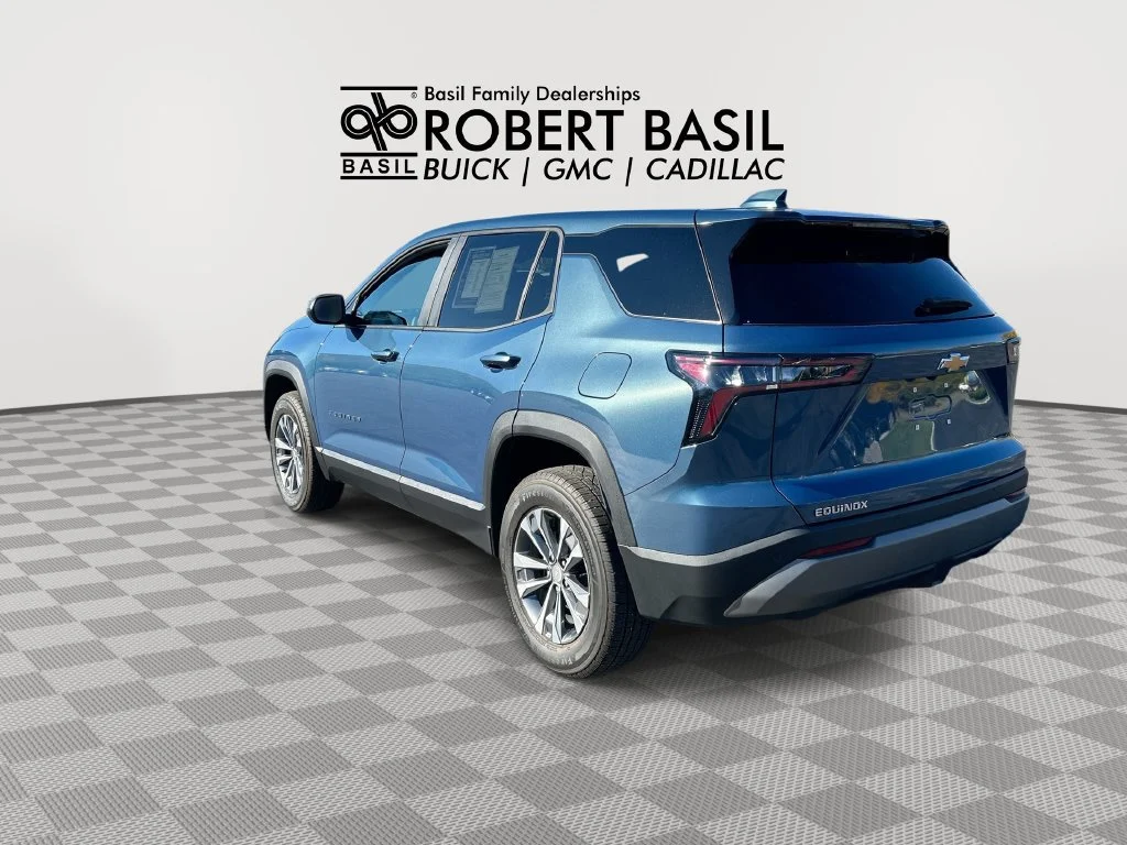Used 2026 Lakeshore Blue Metallic Chevrolet LT image 6