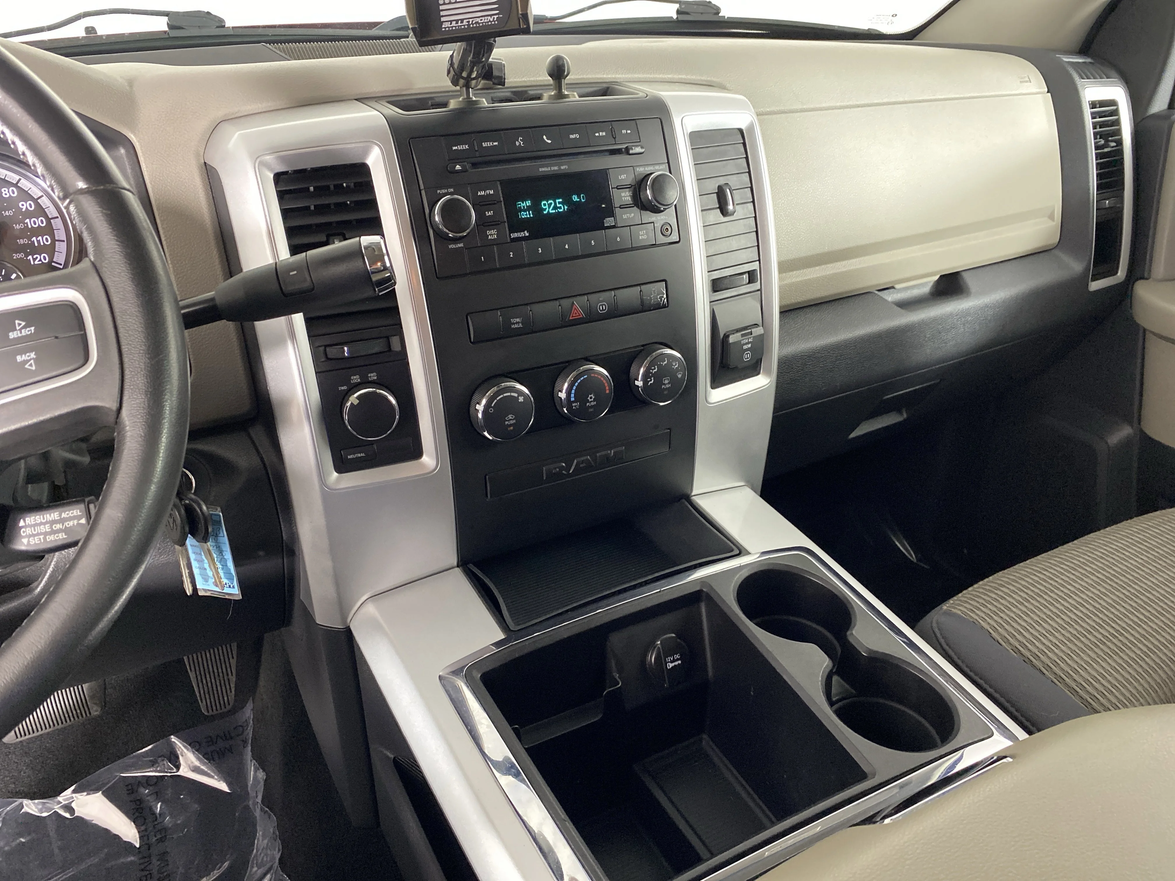 Used 2010 Inferno Red Crystal Pearl Dodge SLT image 20