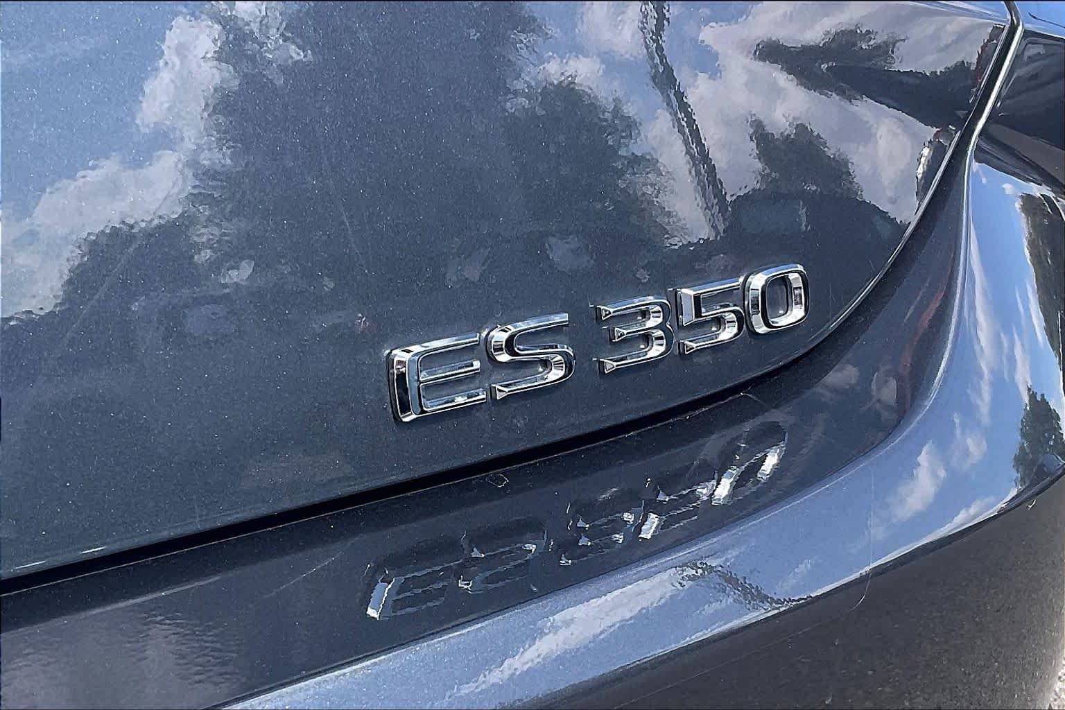 Used 2025 Cloudburst Gray Lexus  image 30