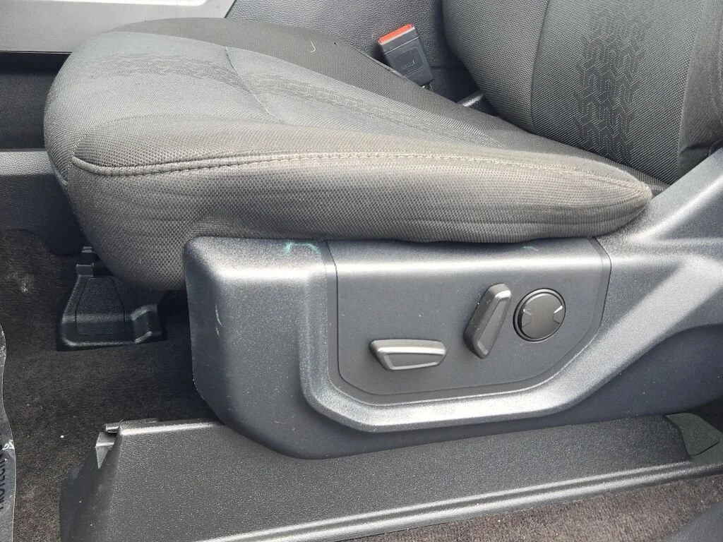 Used 2020 Gray Ford XLT image 25