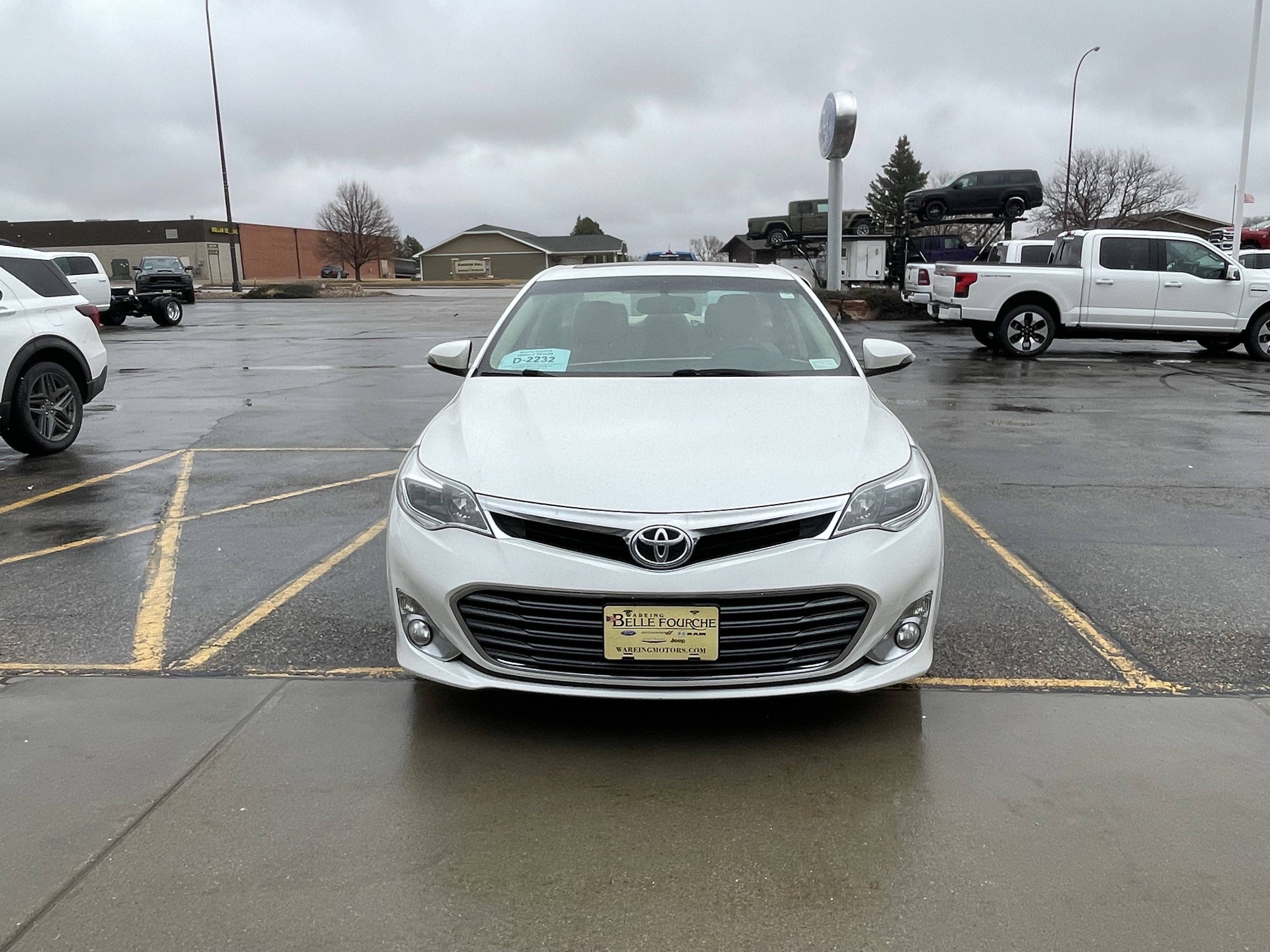 Used 2013 Toyota Avalon XLE with VIN 4T1BK1EB8DU019960 for sale in Belle Fourche, SD