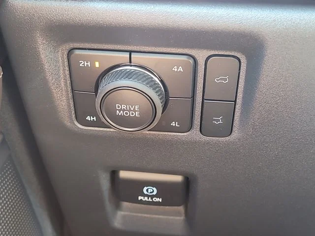 New 2027 White Metallic Ford King Ranch image 34