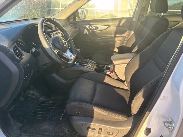Used 2020 White Nissan SV image 13