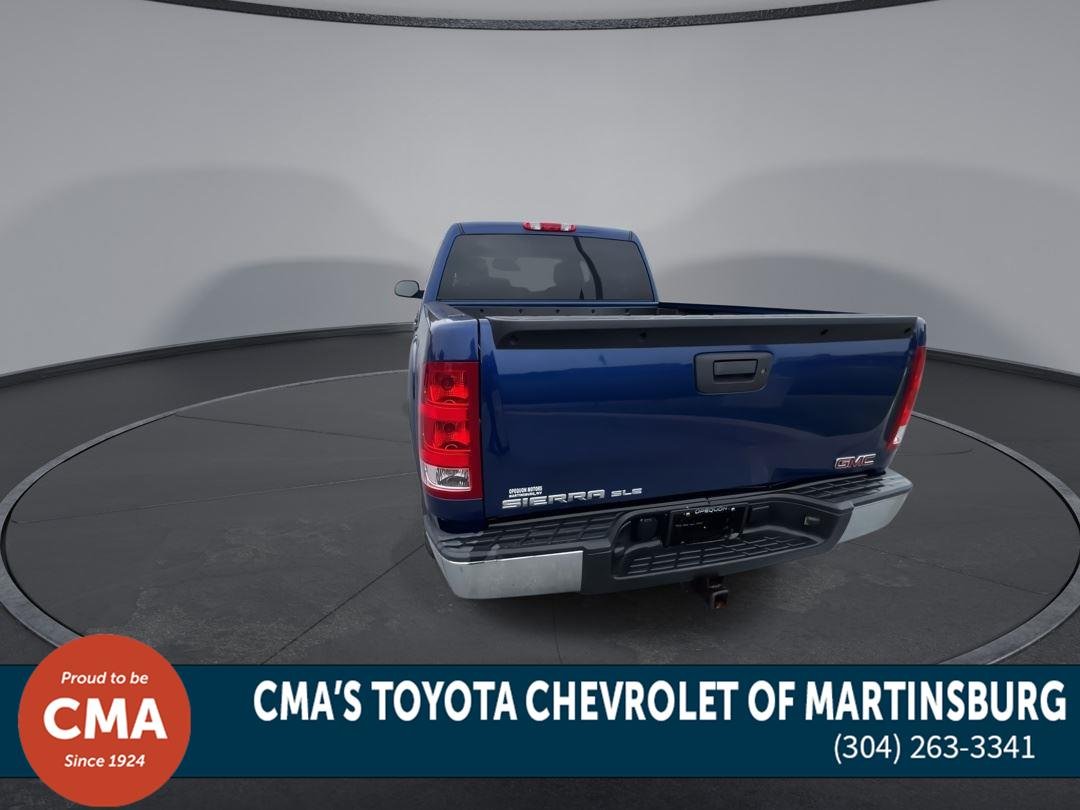 Used 2013 Heritage Blue Metallic GMC SLE image 7