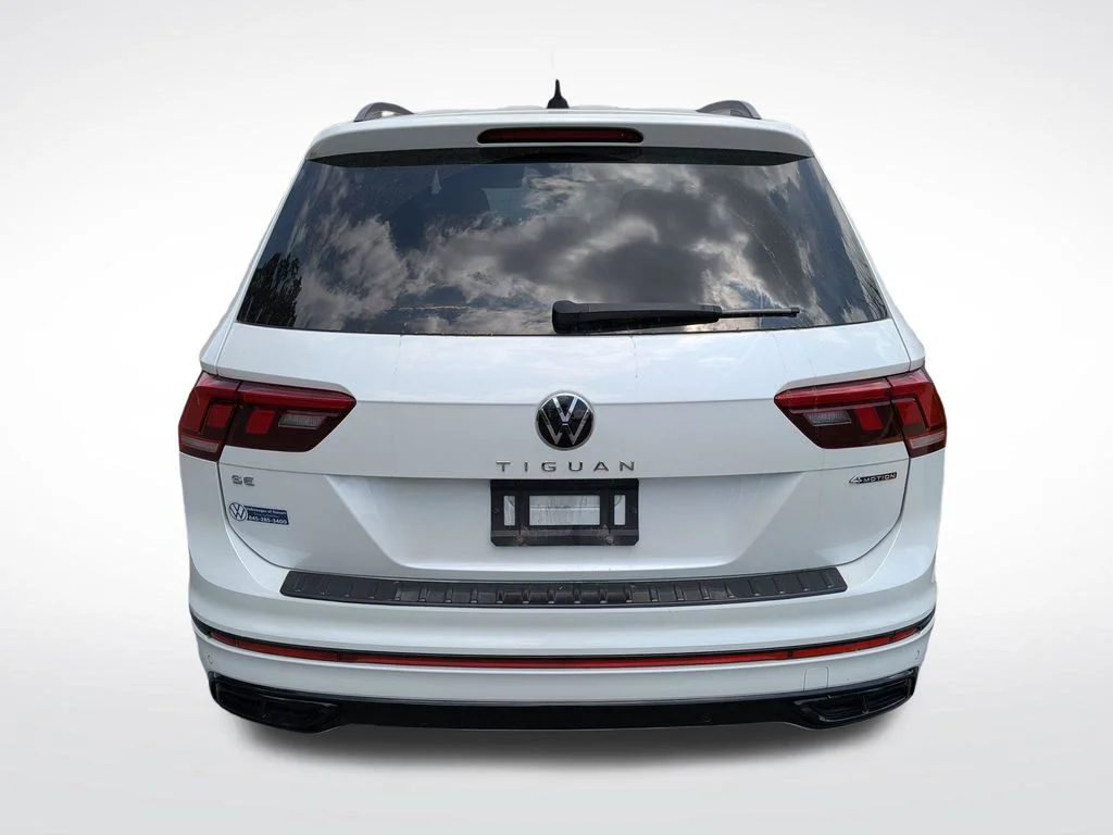Used 2023 White Volkswagen 2.0T SE R-Line Black image 5