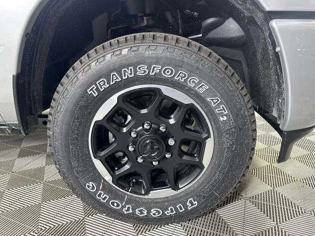 New 2026 Silver-Zynith Exterior Paint RAM Laramie image 6