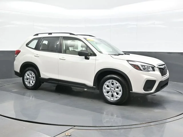 Used 2020 White Subaru Base image 3