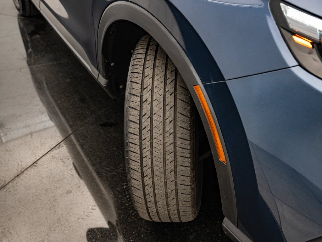 Used 2025 Canyon River Blue Metallic Honda Sport-L image 55