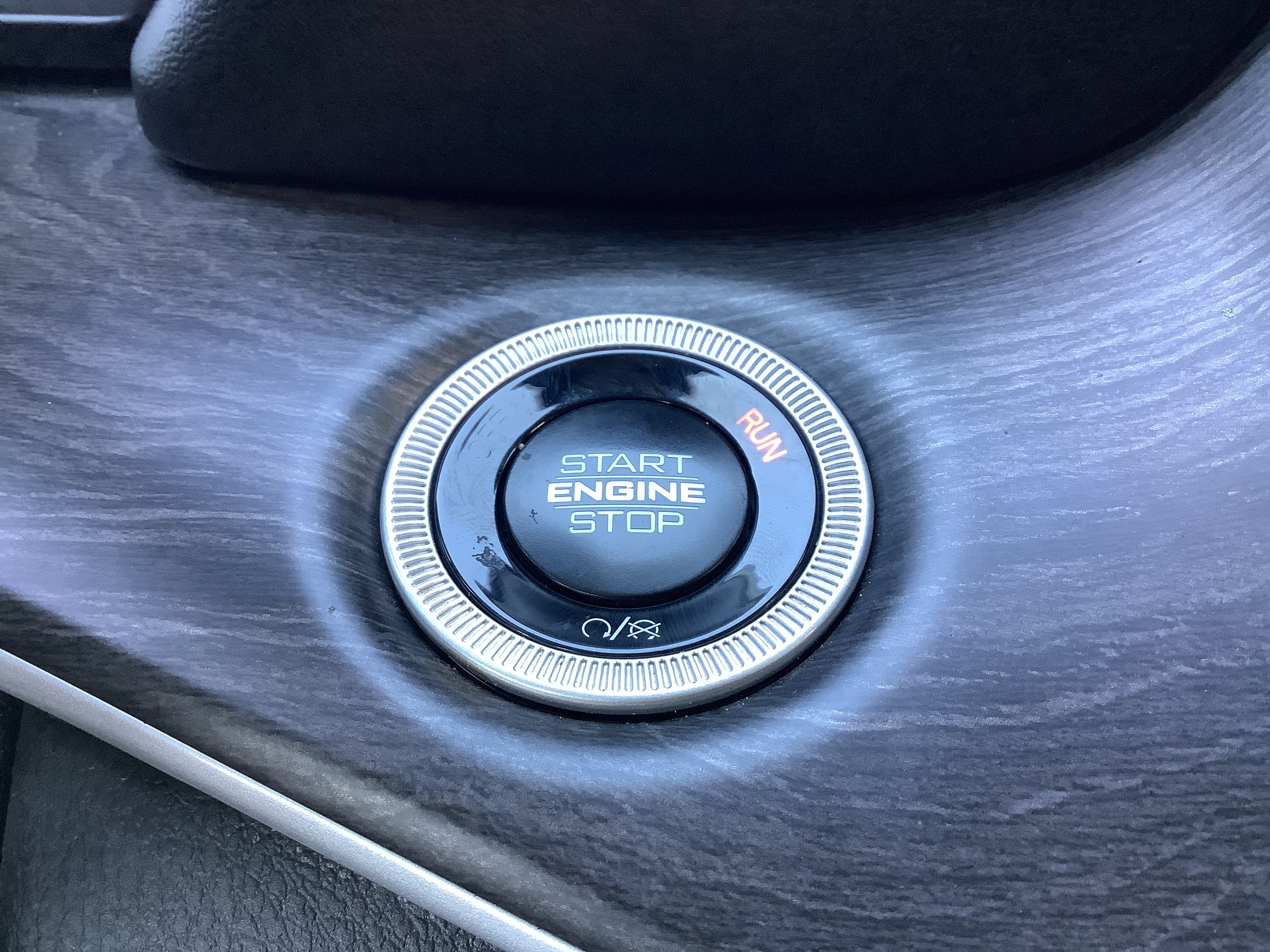 Used 2025 Silver Jeep Limited image 15
