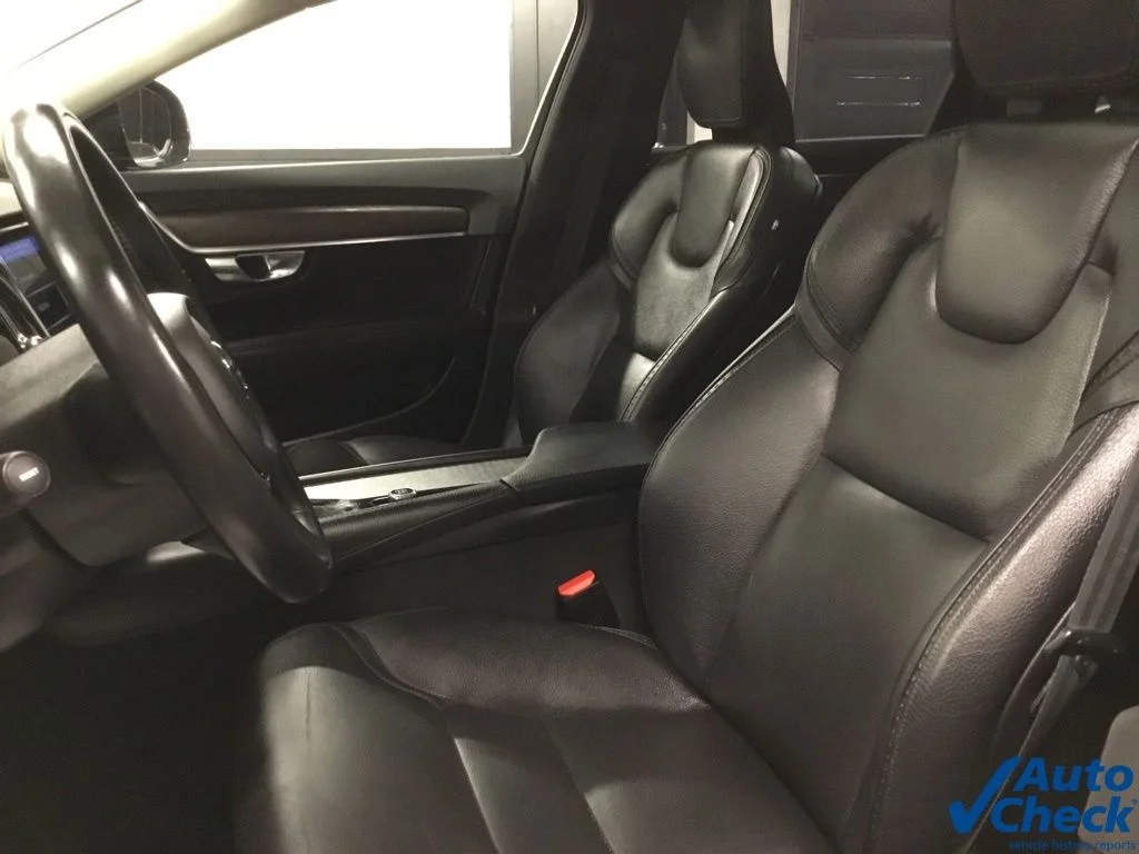 Used 2020 Black Volvo T6 AWD image 25