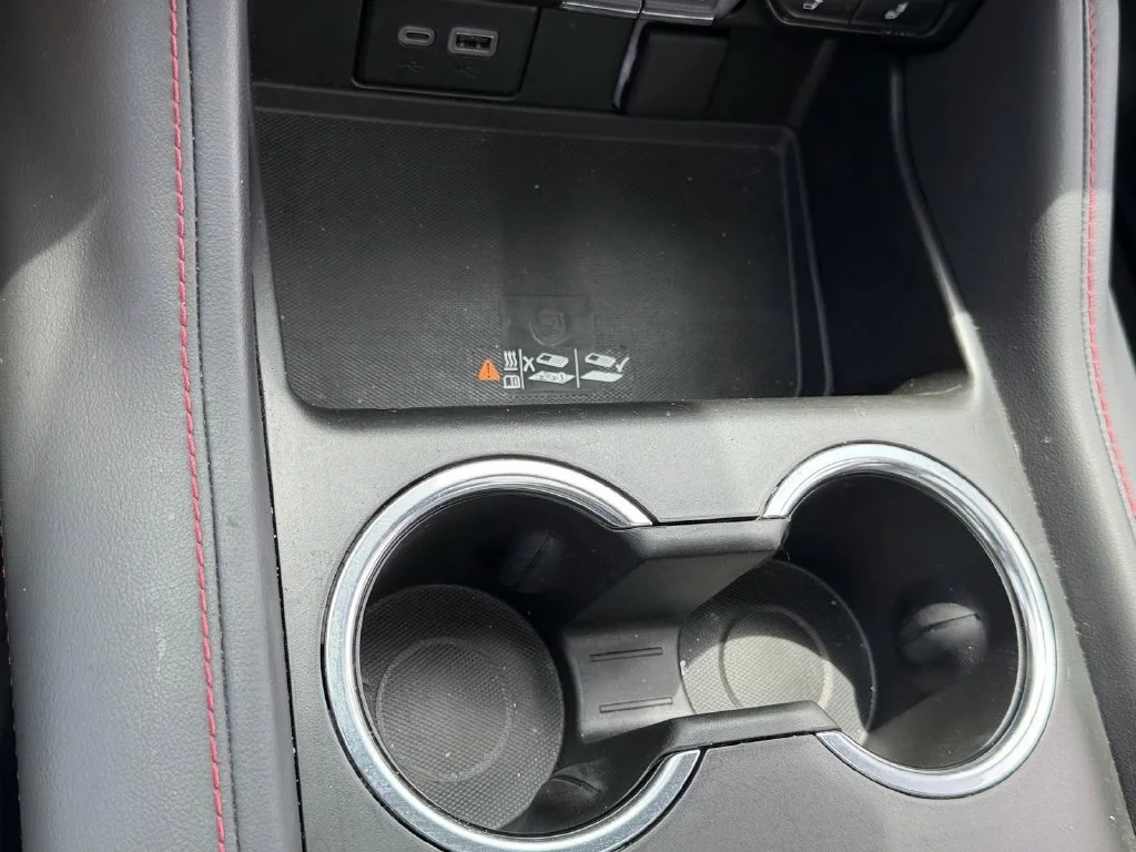 Used 2023 BLACK Chevrolet RST image 29