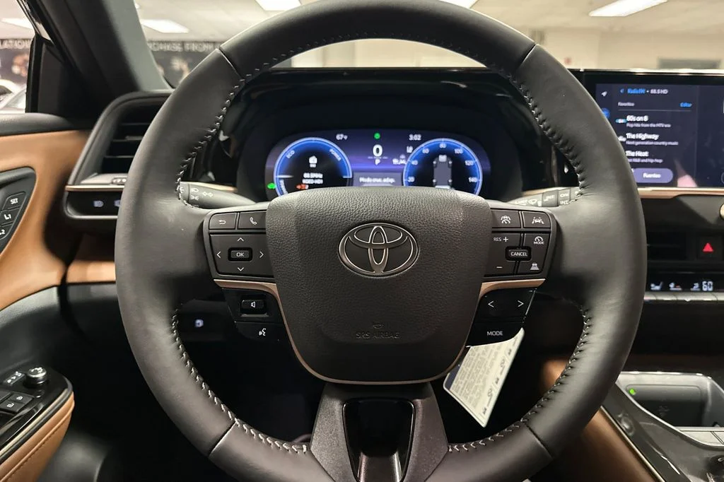 2026 Toyota Crown Signia XLE - Photo 23