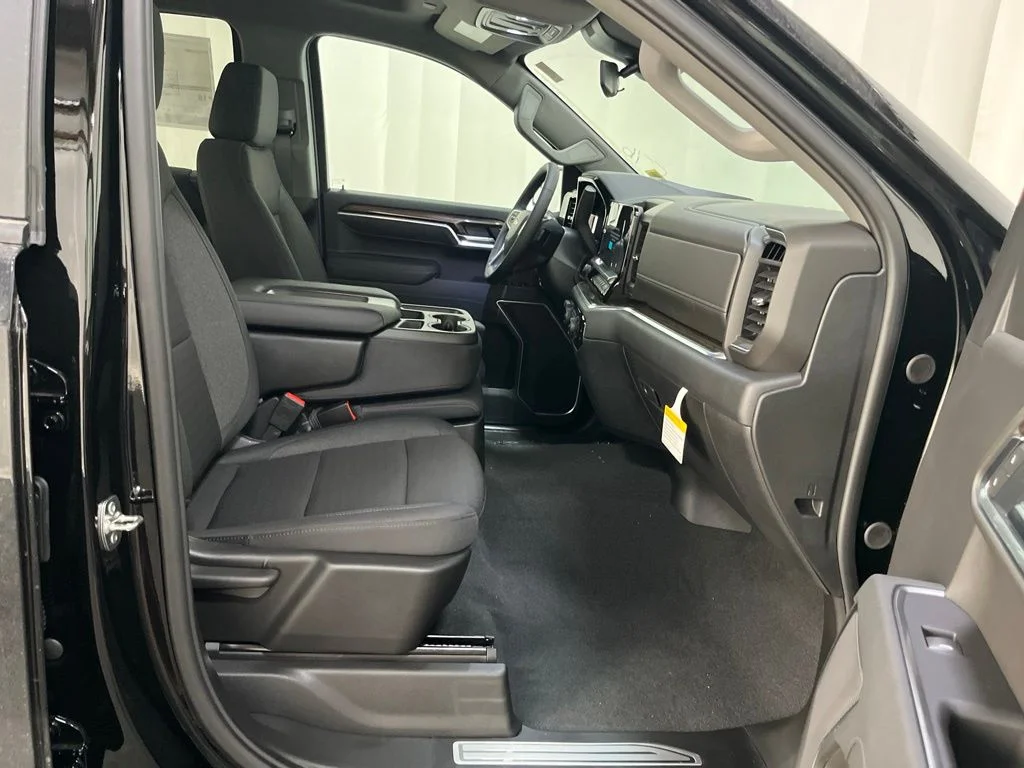 New 2026 Black Chevrolet LT image 19