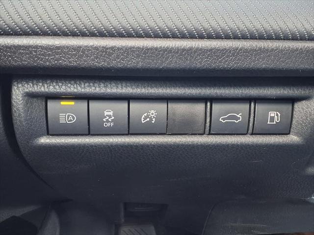 Certified Used 2025 PRECIOUS METAL Toyota  image 21