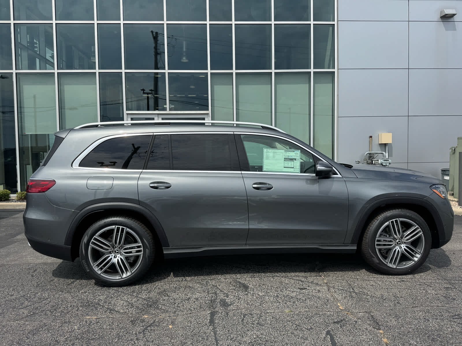 New 2026 Selenite Grey Metallic Mercedes-Benz GLS 450 image 9