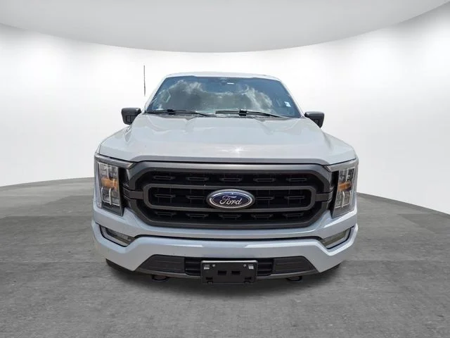 Used 2021 White Metallic Ford XLT image 6