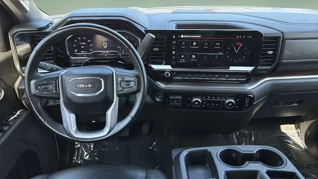 Used 2025 Onyx Black GMC SLT image 15