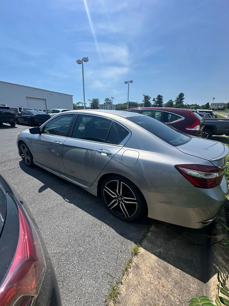Used 2017 Lunar Silver Metallic Honda Sport image 5