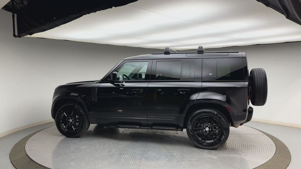 Certified Used 2024 Santorini Black Metallic Land Rover S image 5