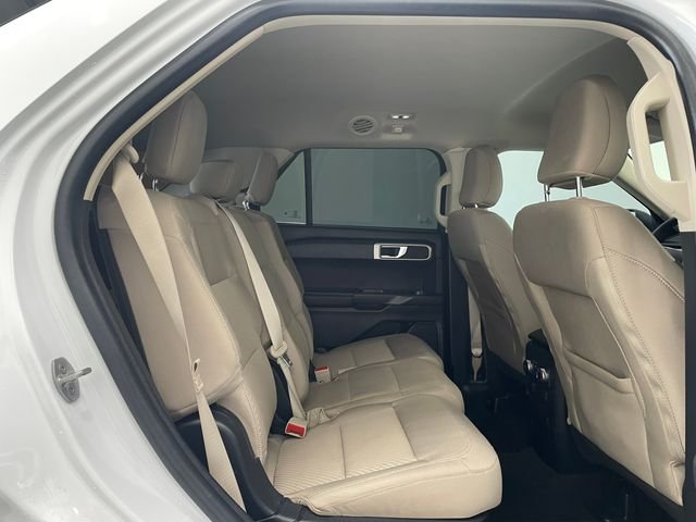 Used 2021 Oxford White Ford Base image 19