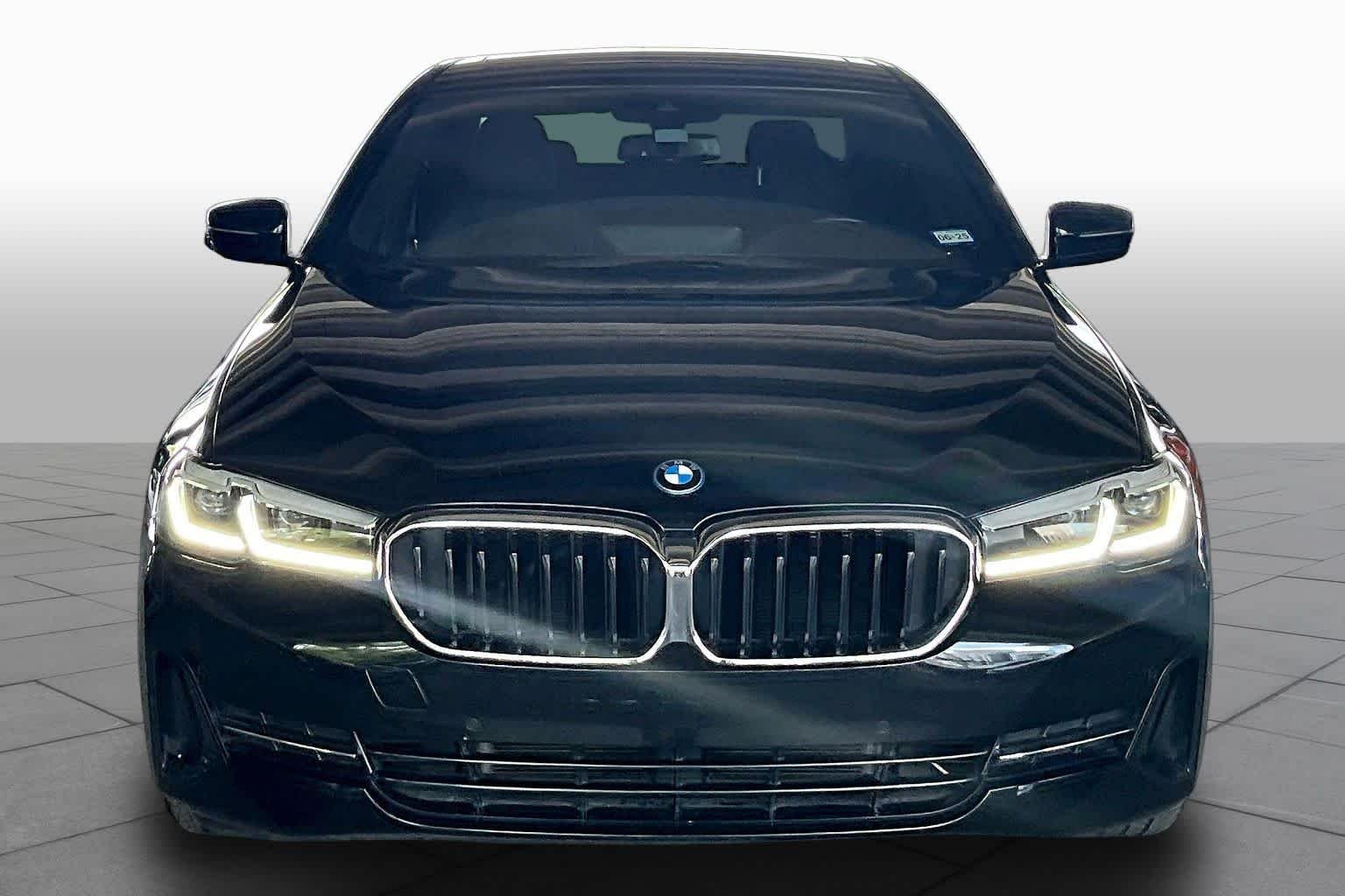 Used 2023 Black Sapphire Metallic BMW 530e image 3