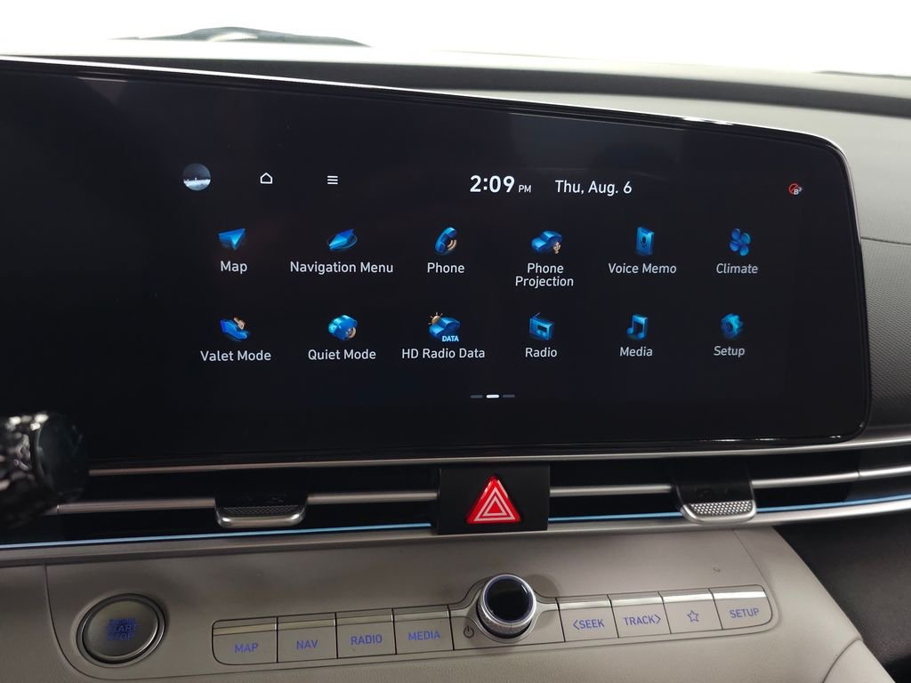 2024 Hyundai Elantra Limited - Photo 24