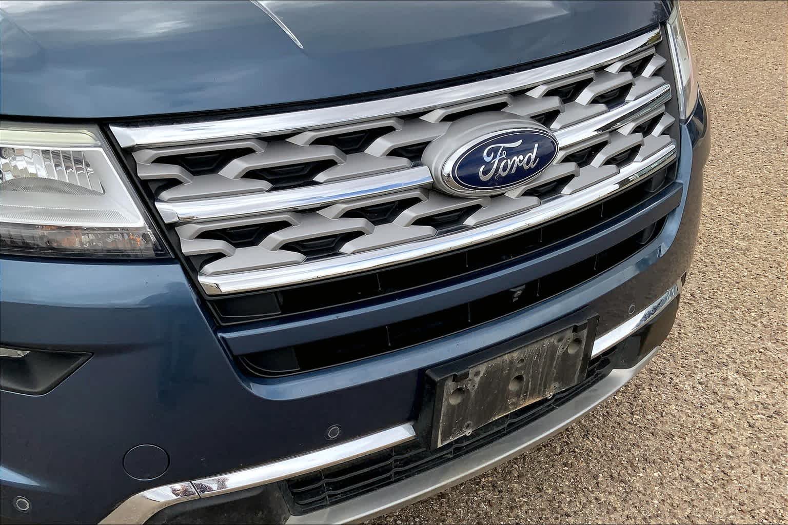 Used 2018 Blue Metallic Ford Limited image 30