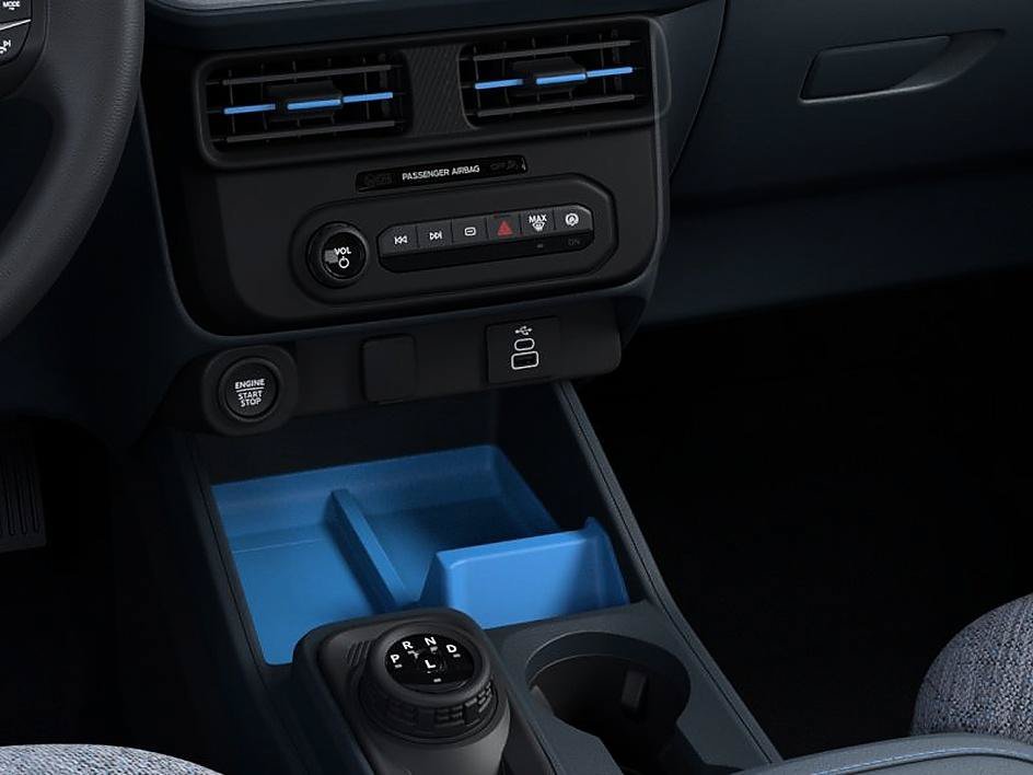 New 2026 Oxford White Ford XLT image 16