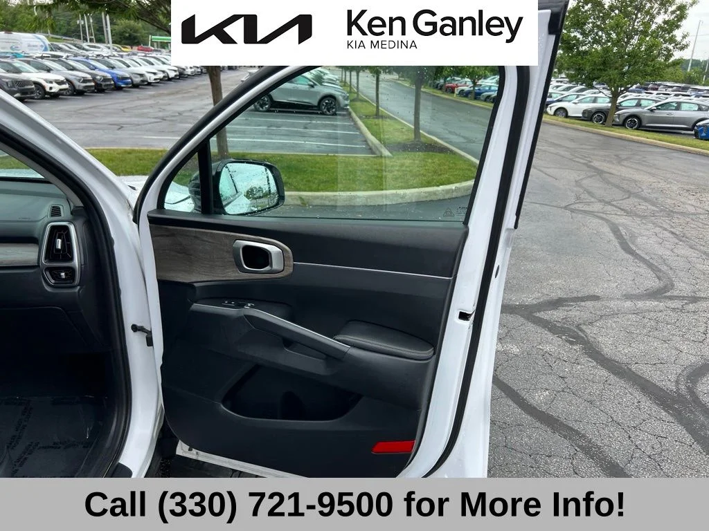 Certified Used 2022 White Kia S image 58
