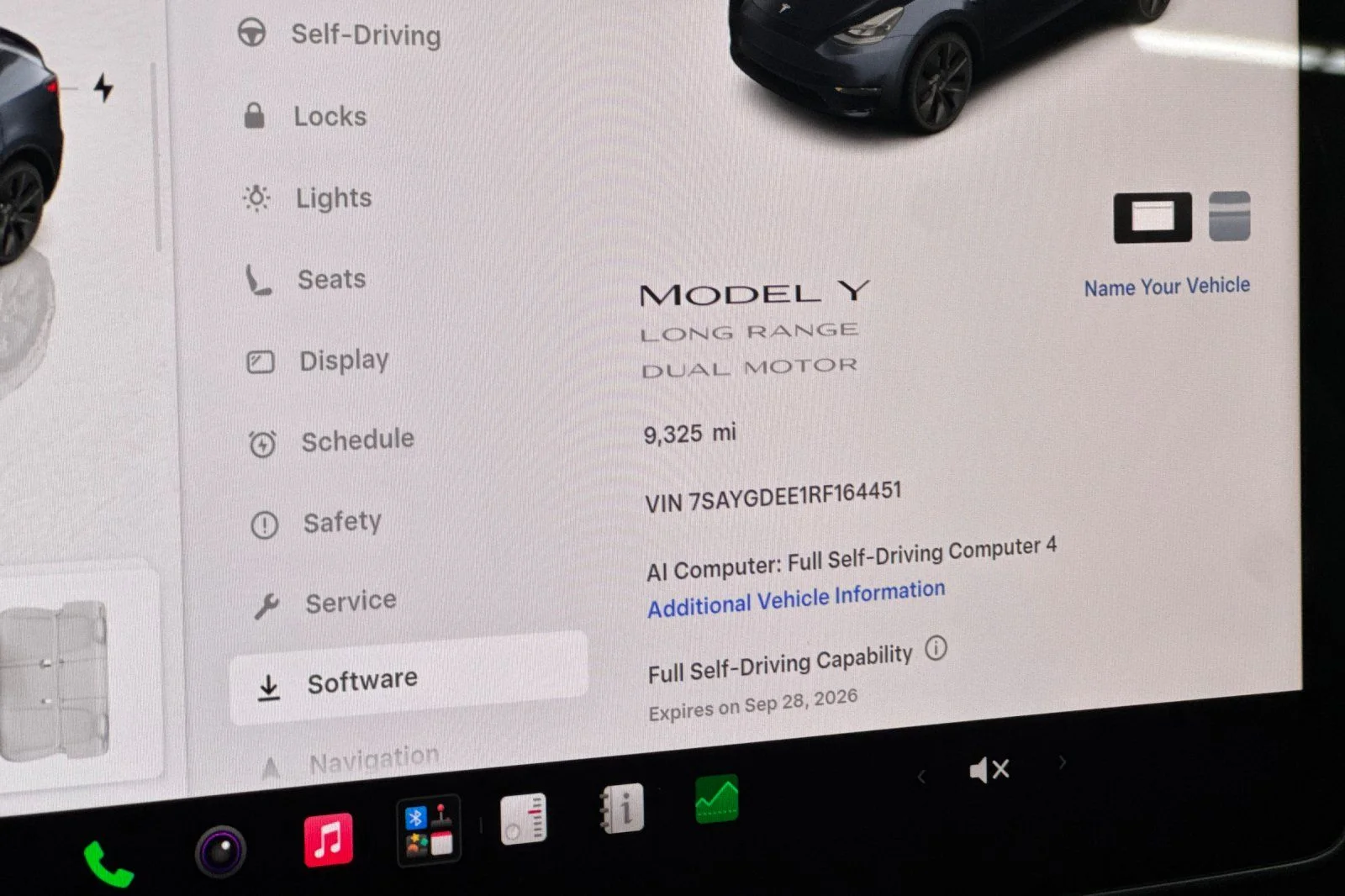 Used 2024  Tesla Long Range image 30