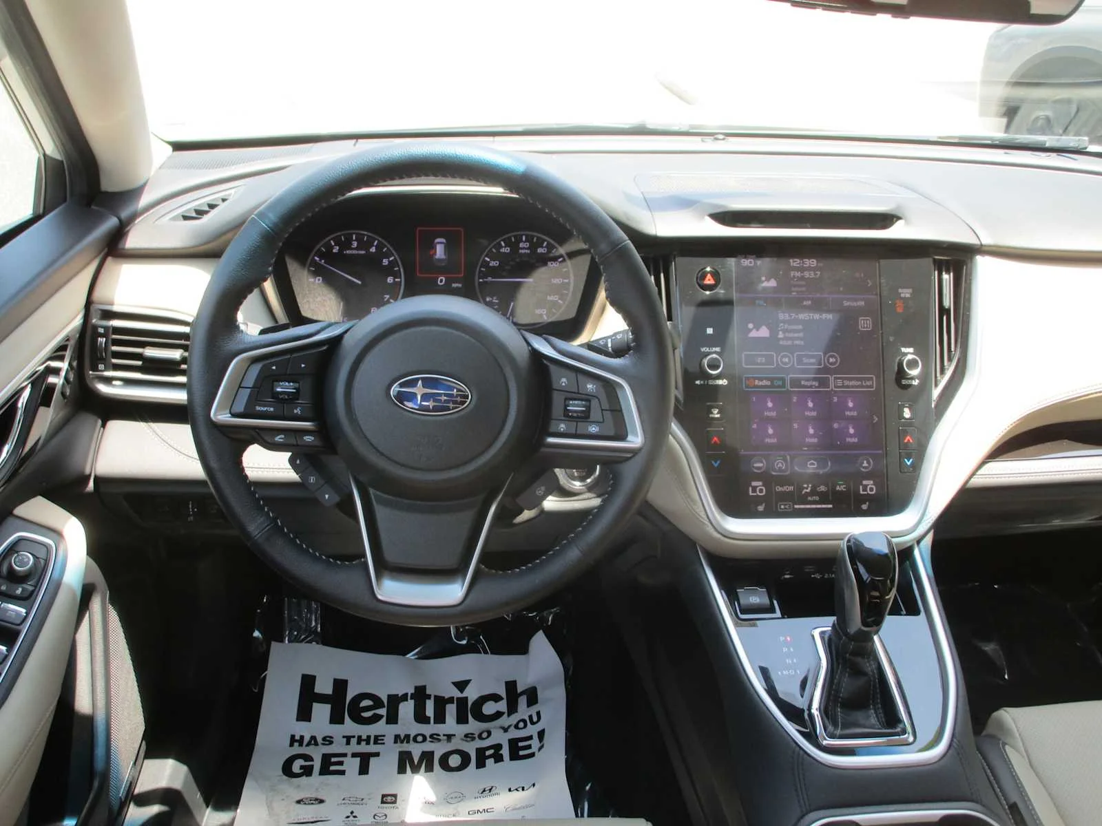 Used 2020 Crystal White Pearl Subaru Limited image 13