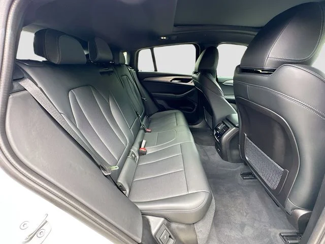 Used 2023 White BMW xDrive30i image 27