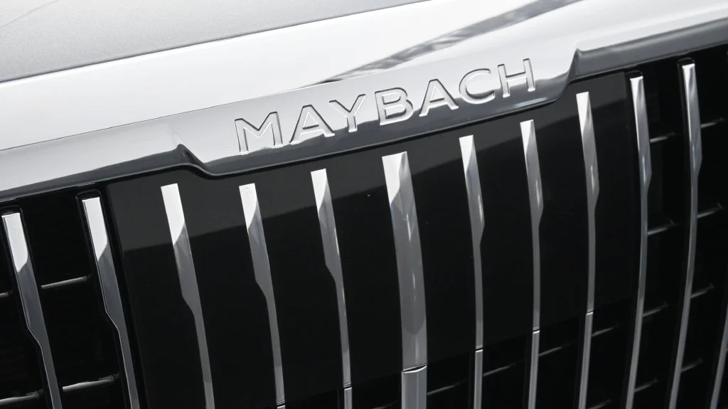 Used 2024 Silver Mercedes-Benz Maybach S 580 image 19