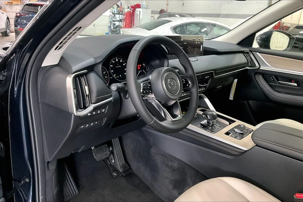 2026 Mazda CX-90 Preferred Package - Photo 6