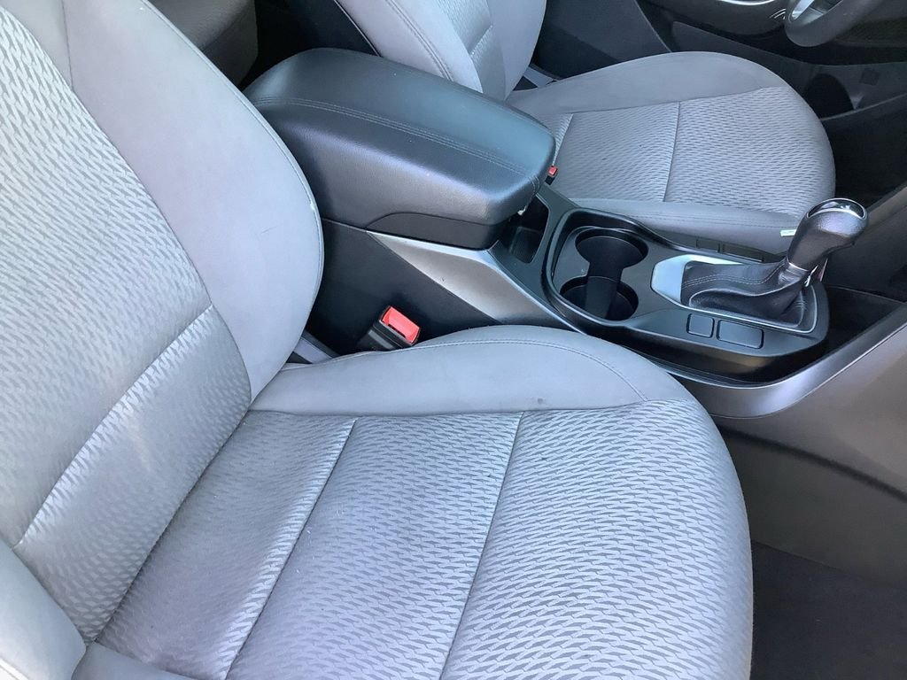 Used 2018 Silver Hyundai 2.4 Base image 14